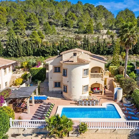 Villa Cometa By Villa Plus Villa
